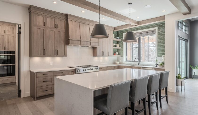 Custom home Saskatoon infill