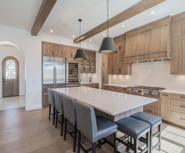 Custom home Saskatoon infill