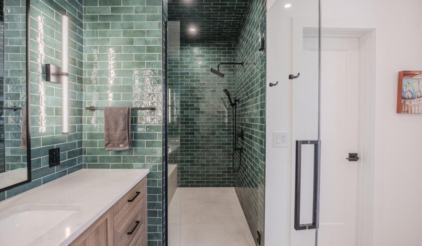 Custom home Saskatoon infill